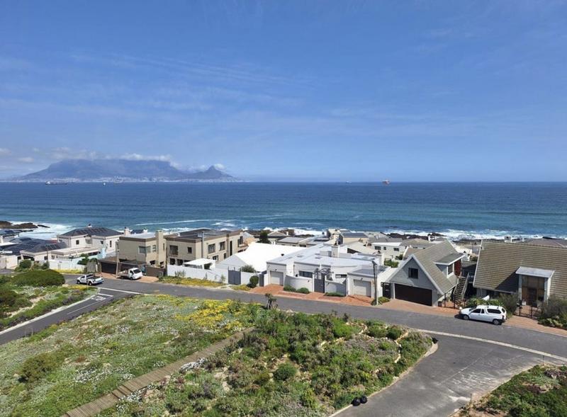 2 Bedroom Property for Sale in Bloubergstrand Western Cape